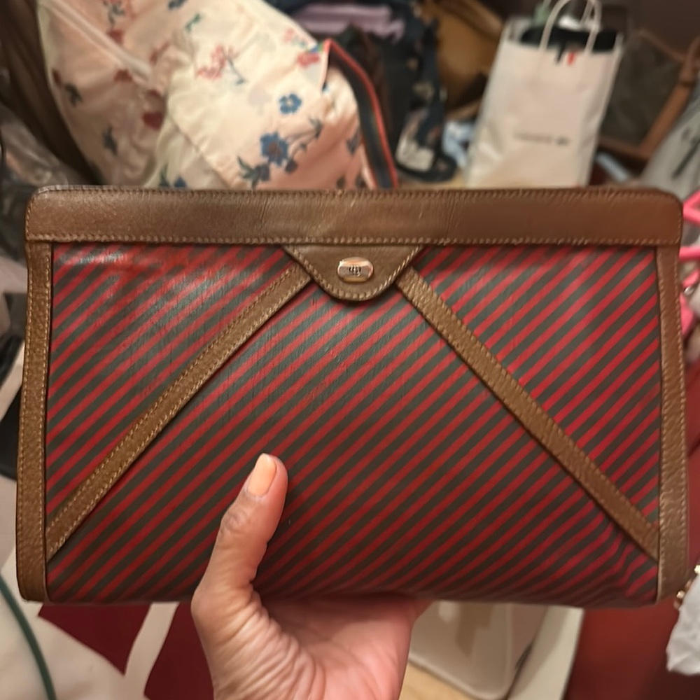 Gucci clutch